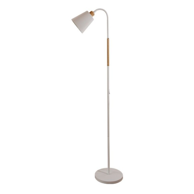 Lampadare din lemn masiv